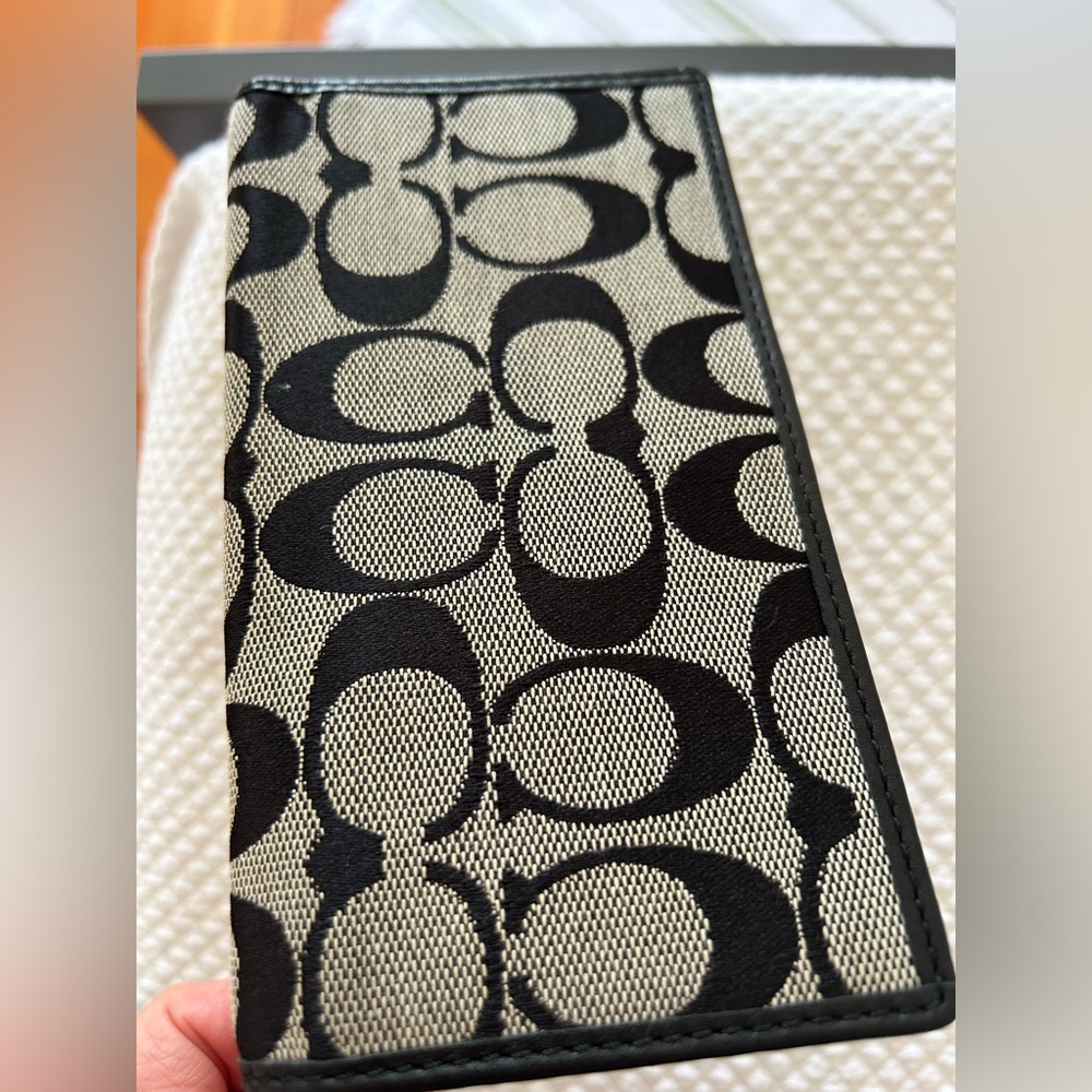 Coach signature C Check Book cover - Picture 4 of 7